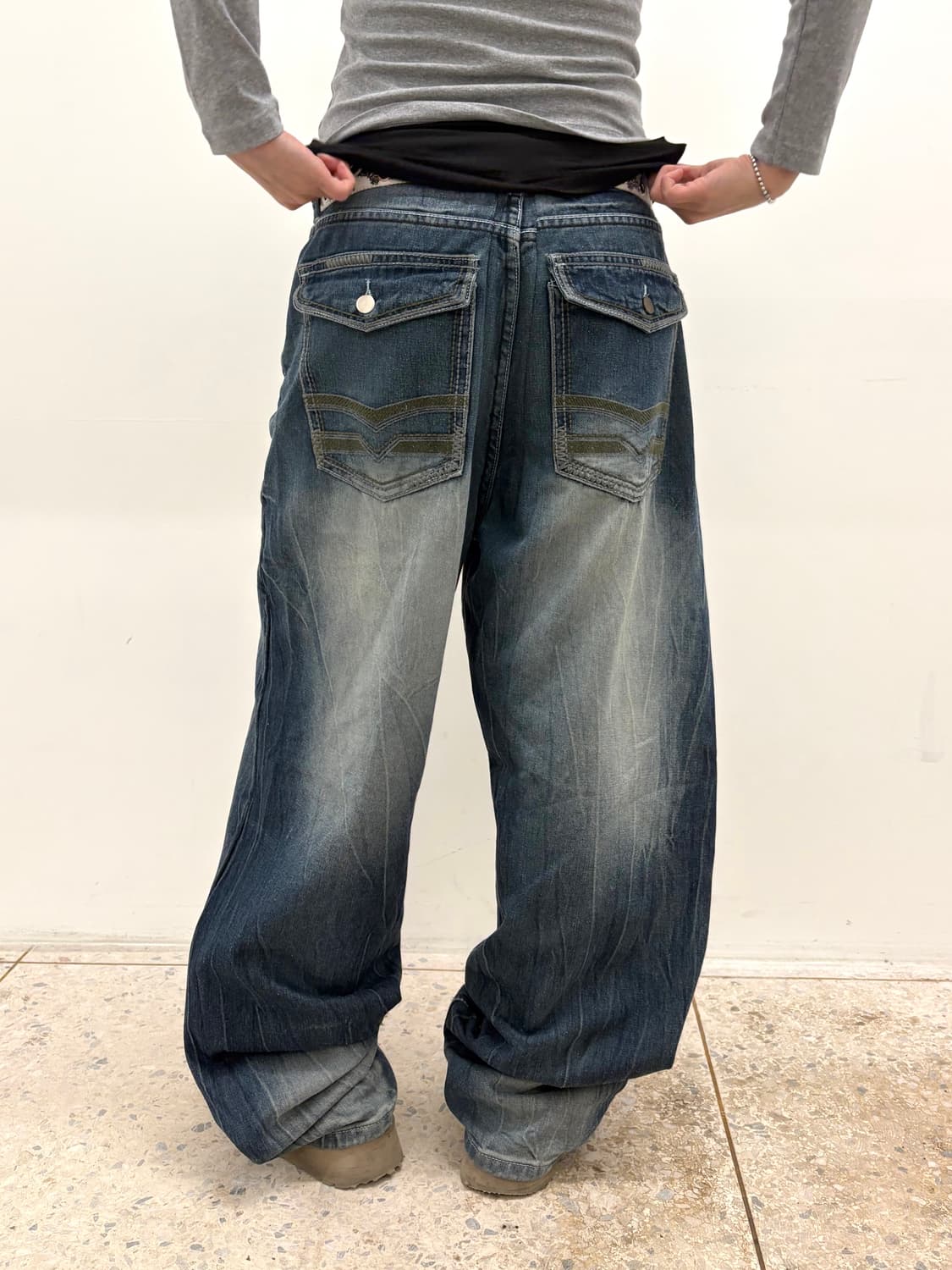 90s'빈티지 자수 힙합팬츠 상품이미지3