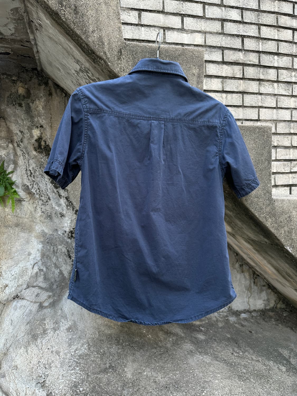 Vintage washed navy pocket half shirts  상품이미지8