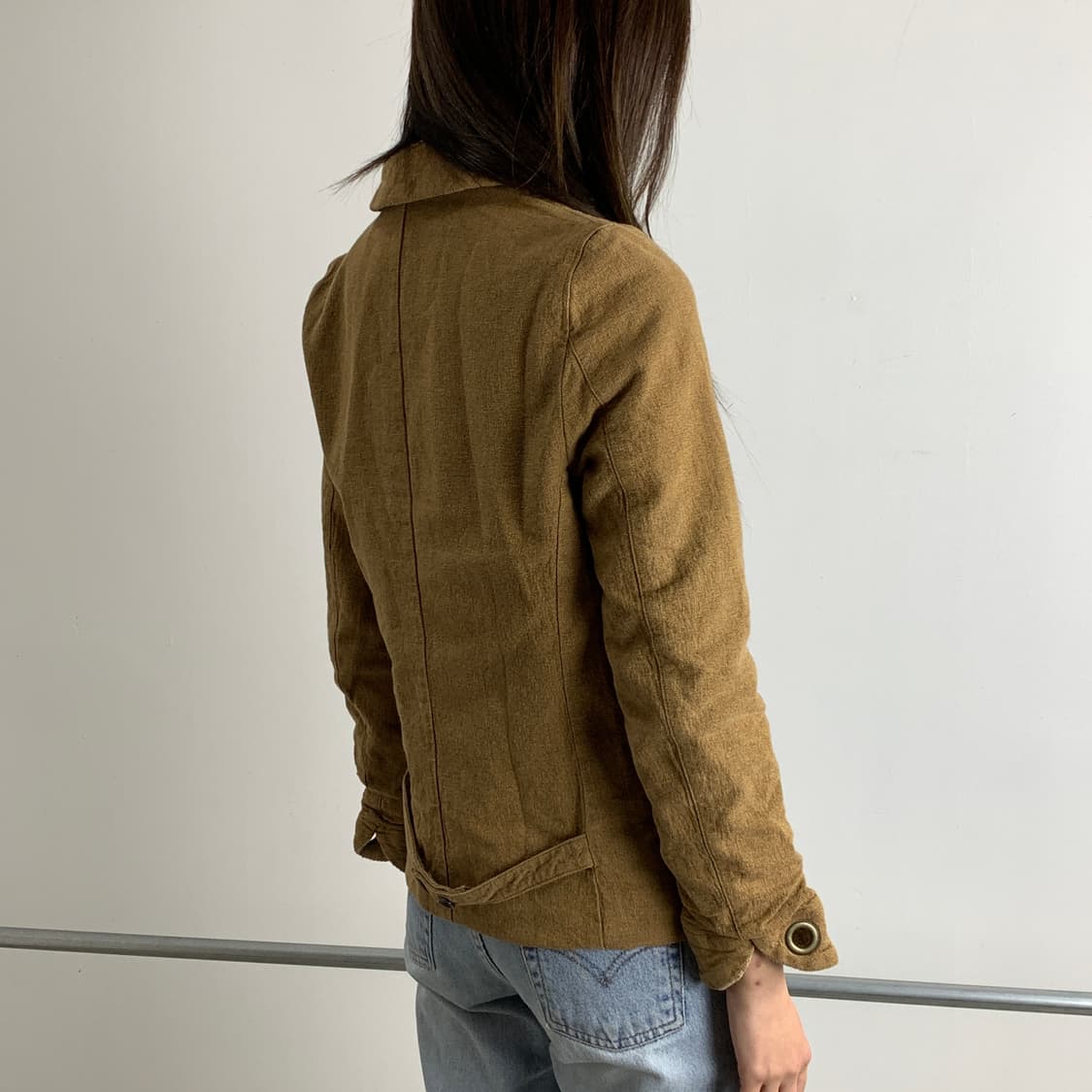 캐피탈 비대칭 버튼 자켓 상품이미지4