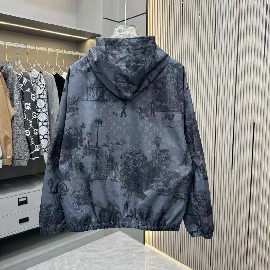 [루이;비통] 새상품 / 바람막이 점퍼 / 약 110 사이즈 오버핏 상품이미지2