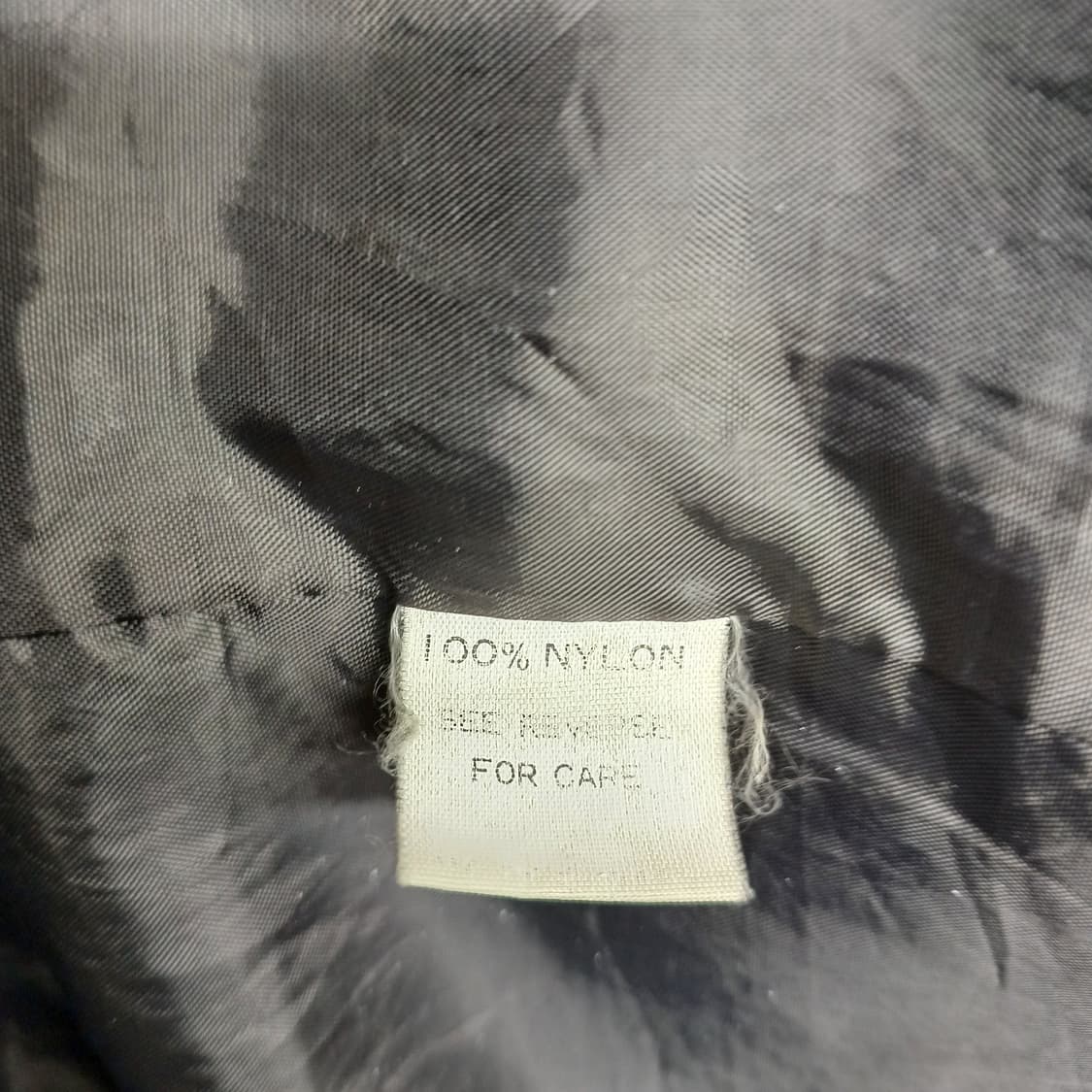 프라다 클래식 블랙 후드 바람막이 F 상품이미지4