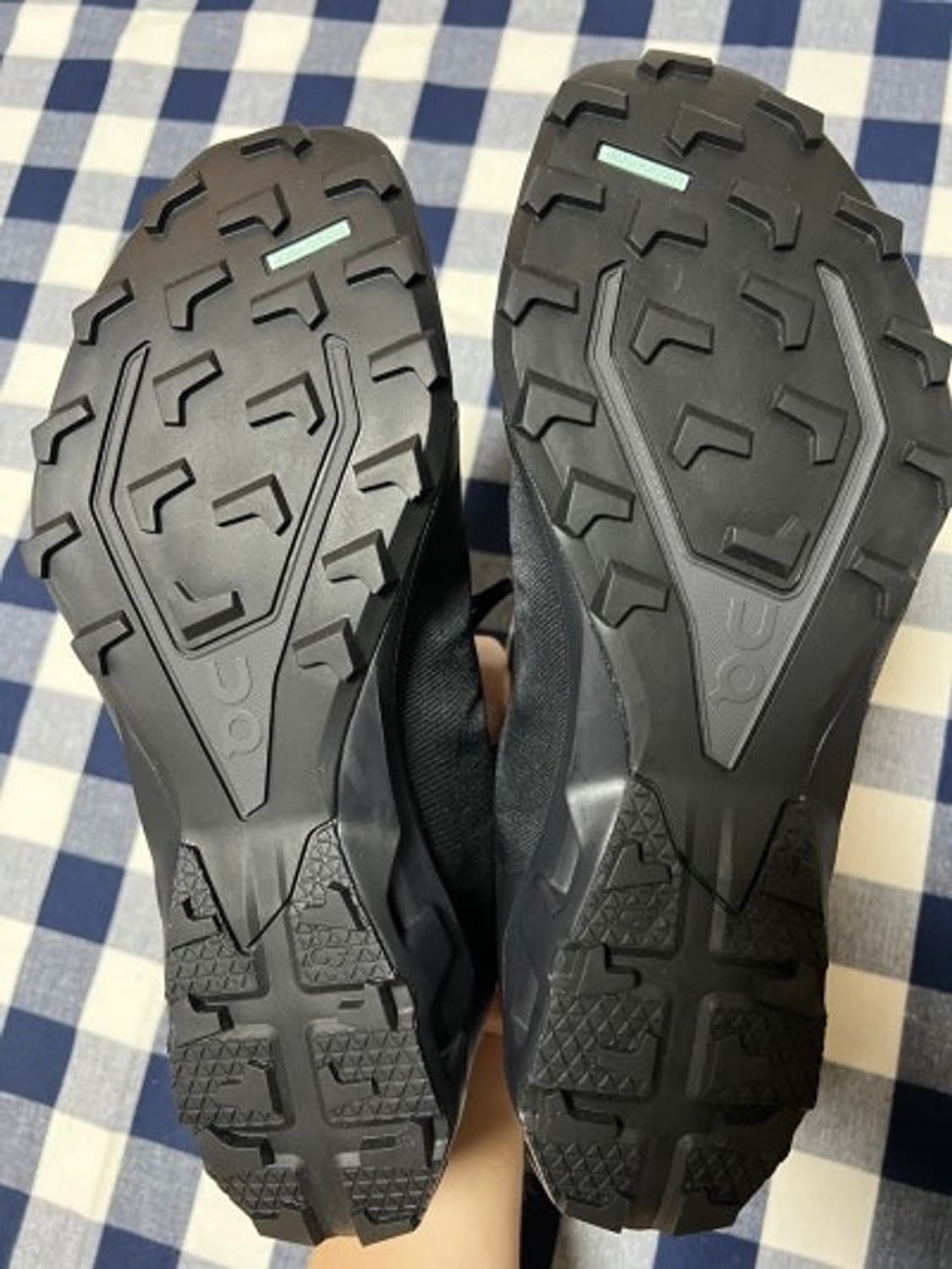 온러닝 x 파프 클라우드벤처 270 size 새것 상품이미지4