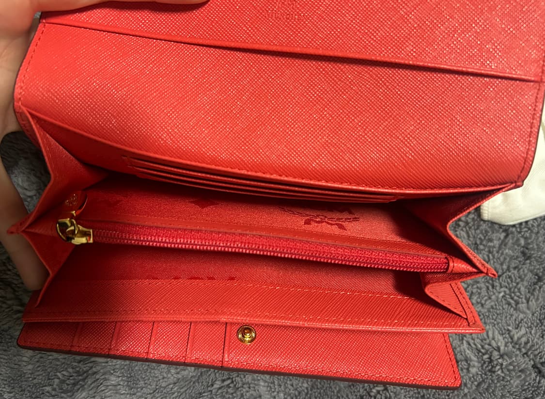 새상품) MCM엠씨엠 장지갑 오랜지 상품이미지5