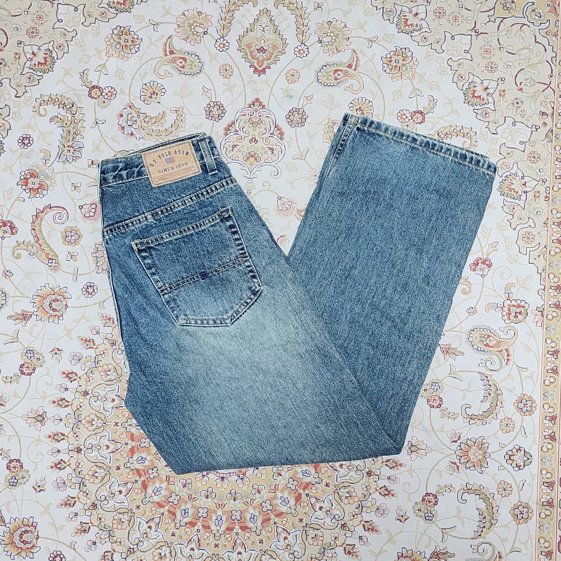 폴로 아센 와이드핏 데님 청바지

29 상품이미지1