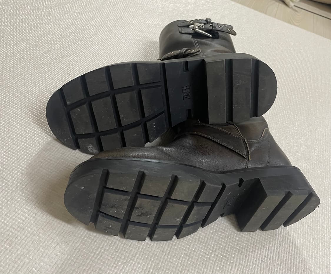 자라 버클 바이커 플랫 앵클부츠 브라운 상품이미지7