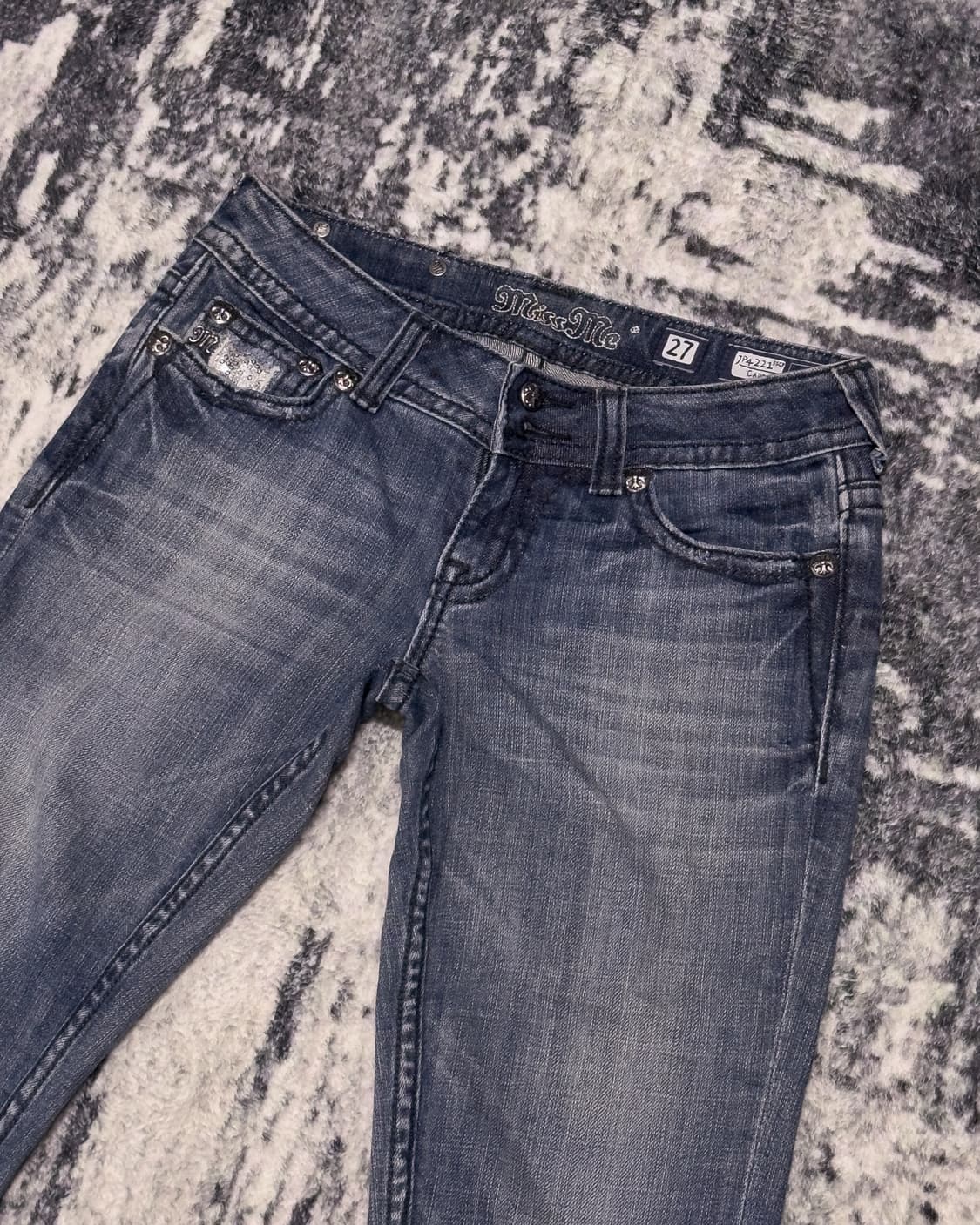 {Miss Me} Sequin Pocket Capri Jeans  상품이미지3