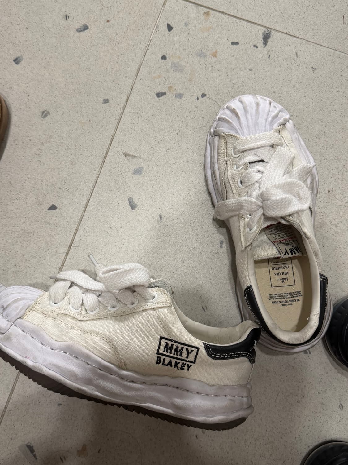 야스히로 블레이키 OG 솔 캔버스 로우탑 스니커즈 화이트 상품이미지2