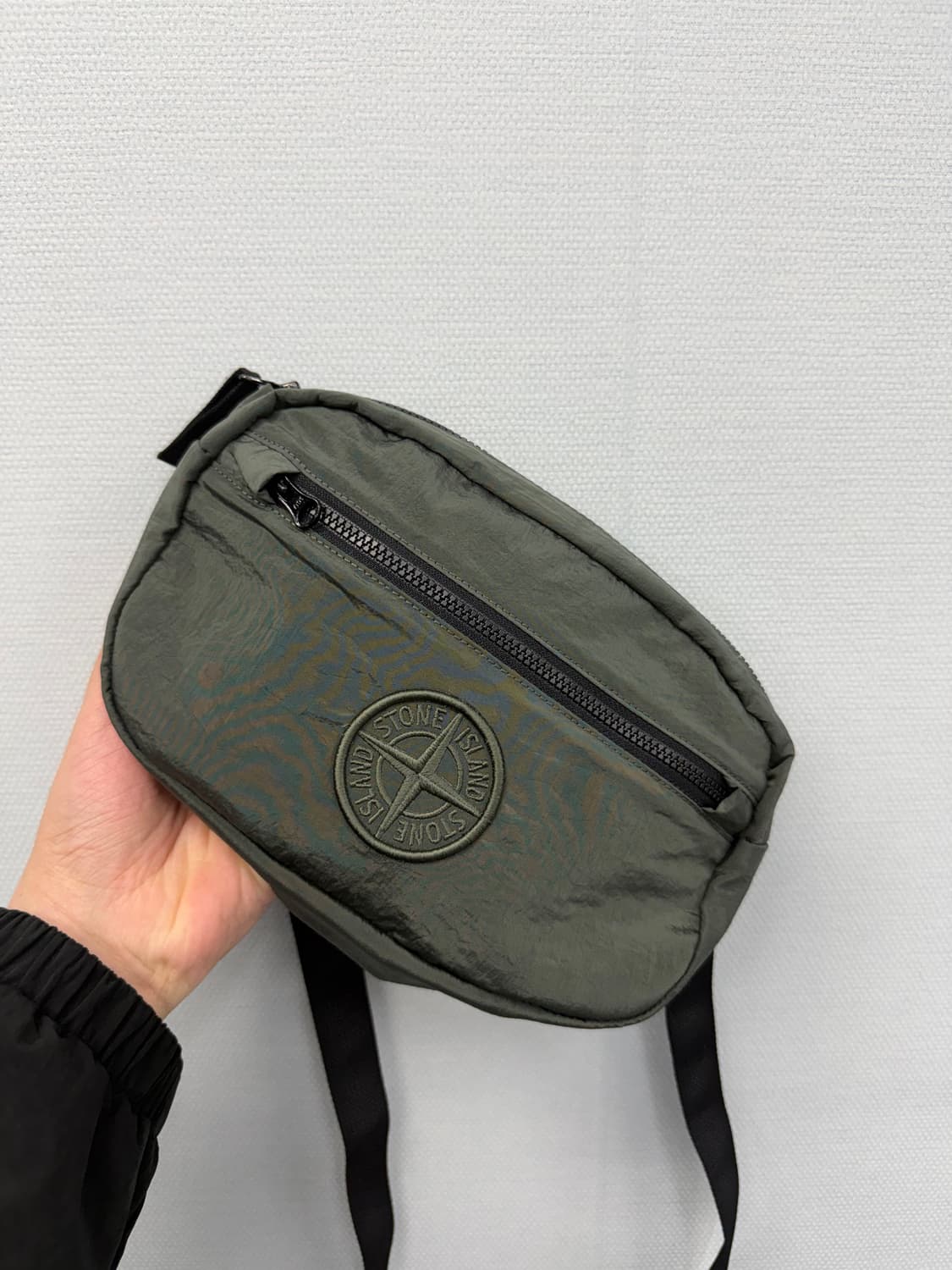 스톤아일랜드 나일론 벨트백 상품이미지1