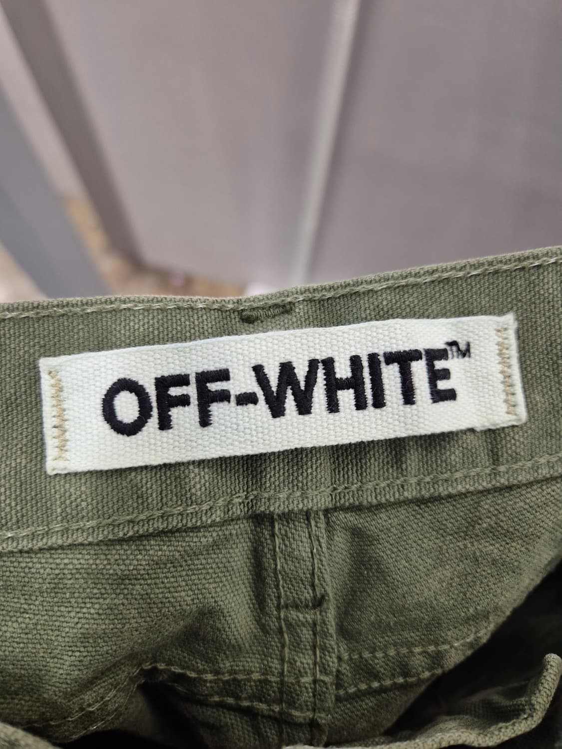 오프화이트 디스트로이드 데님 팬츠 카키 28 상품이미지4