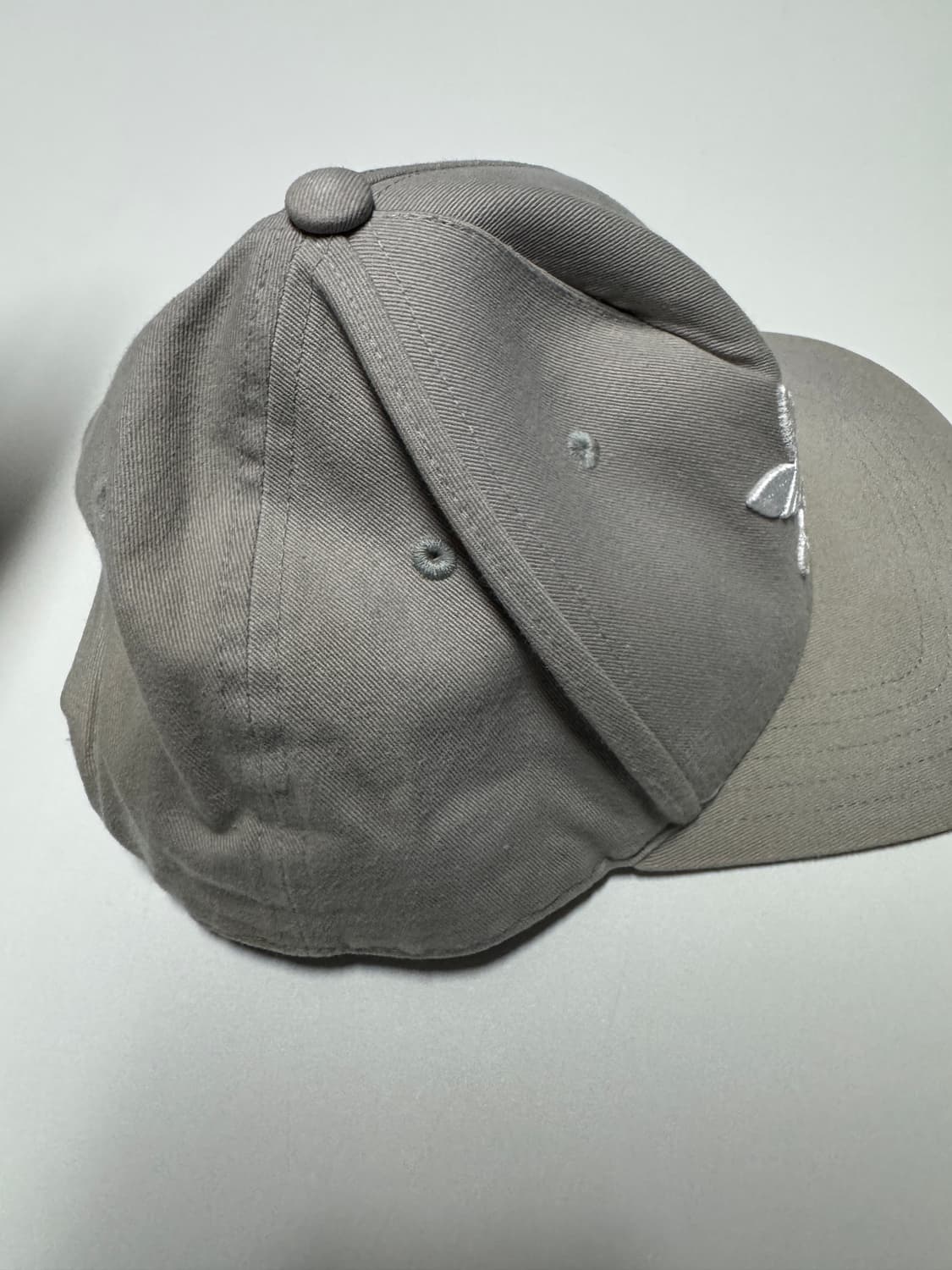 아디다스 오리지널 클래식 볼캡 모자 베이지 상품이미지5