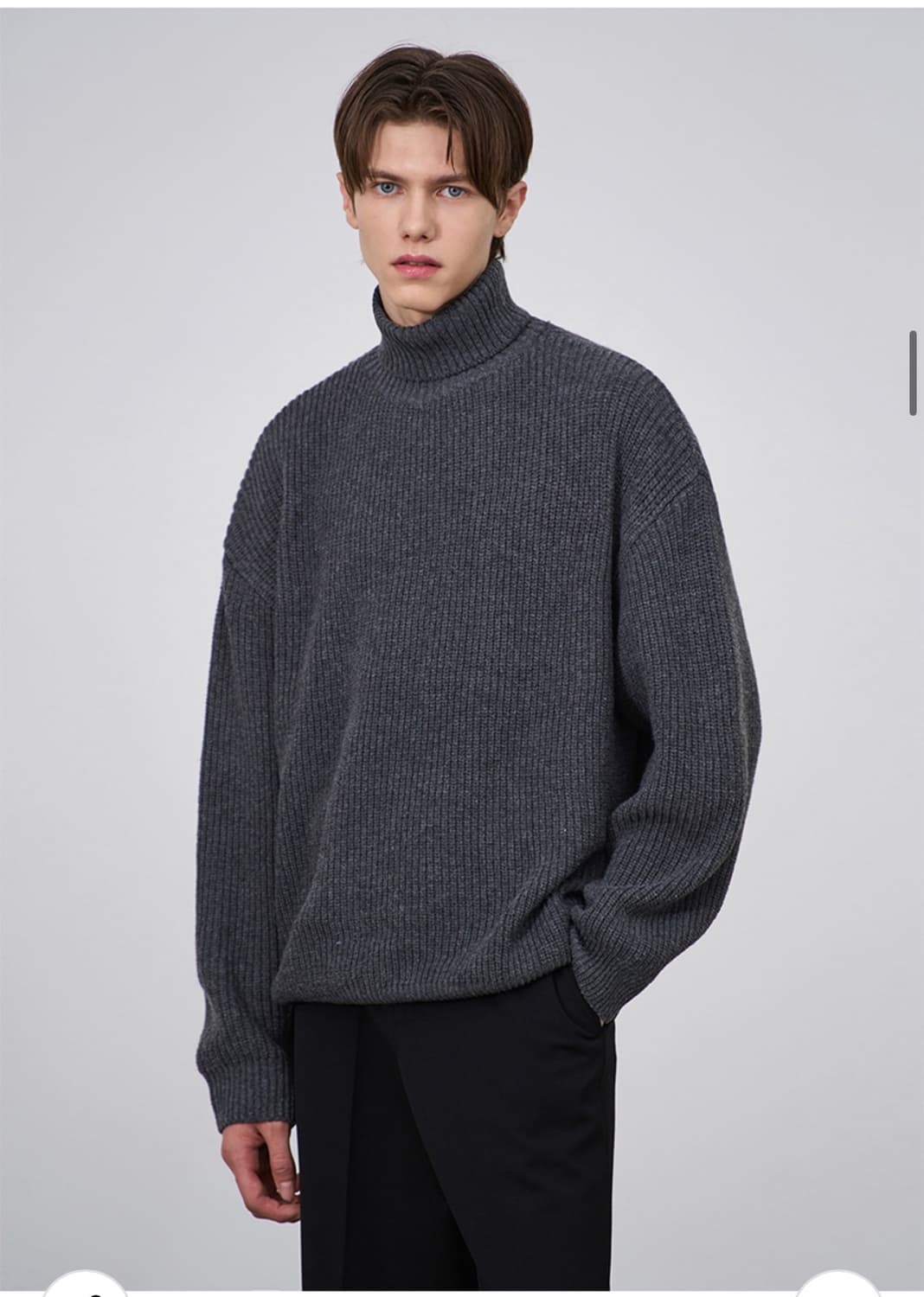 (새상품)(L) 드로우핏 하찌 벌키 터틀넥 니트 [CHARCOAL] 판매 상품이미지6