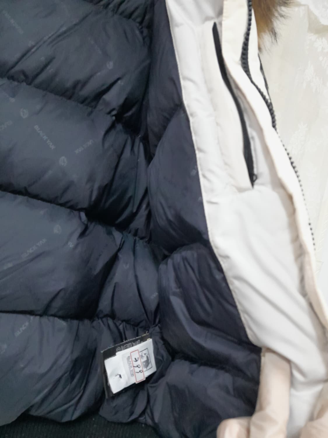 블랙야크 패딩점퍼 95 상품이미지3