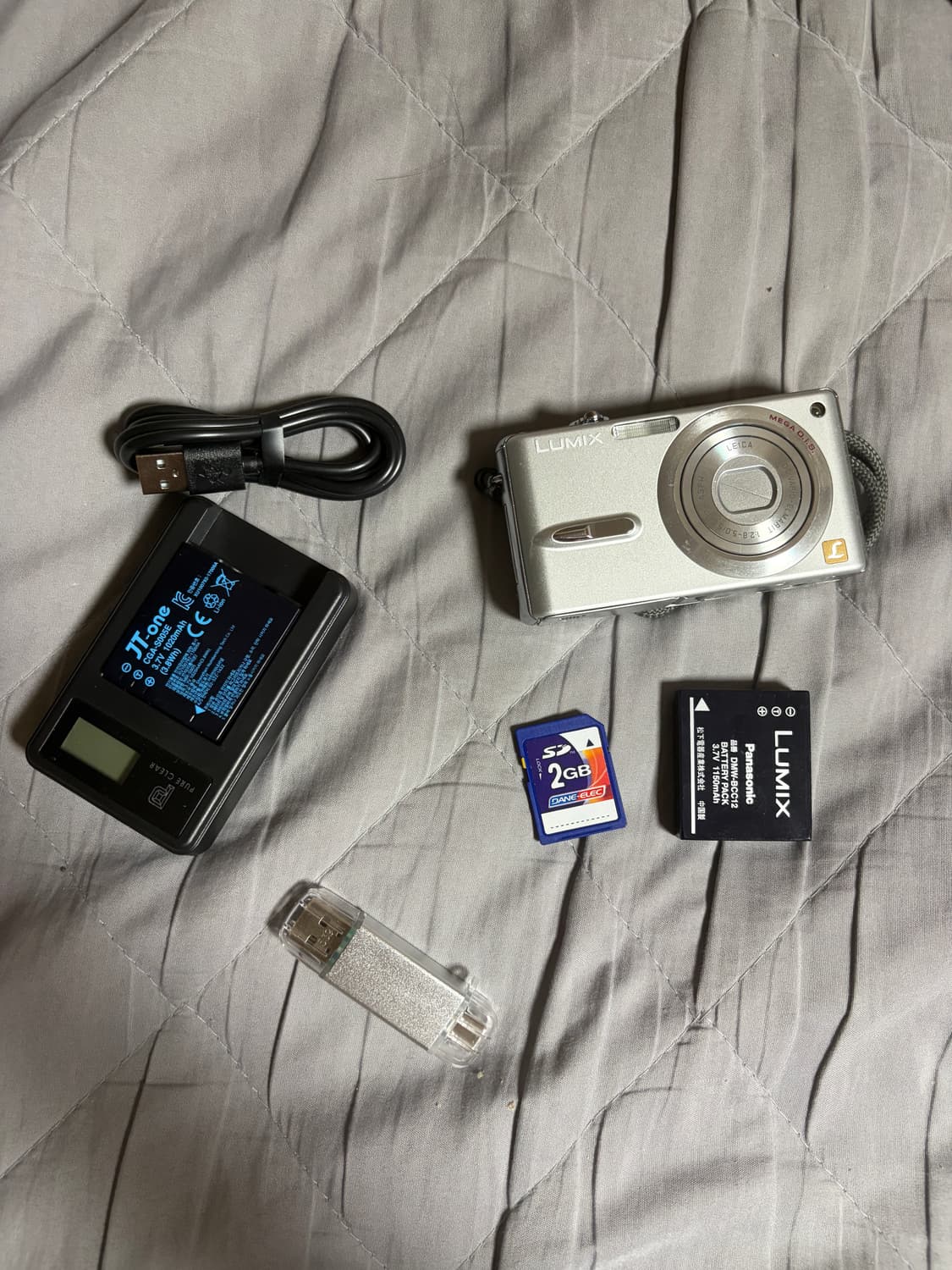 파나소닉 루믹스 DMC-FX9 디지털 카메라 작례O 상품이미지1