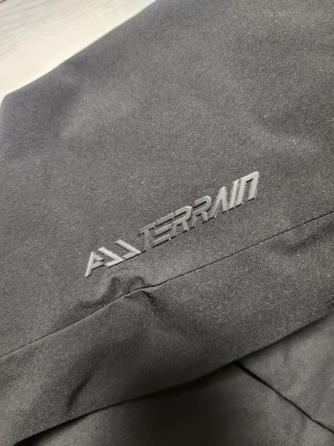 뉴발란스 케이브 구스 다운 자켓 발수방수 NBNPB49013 사이즈L 상품이미지8