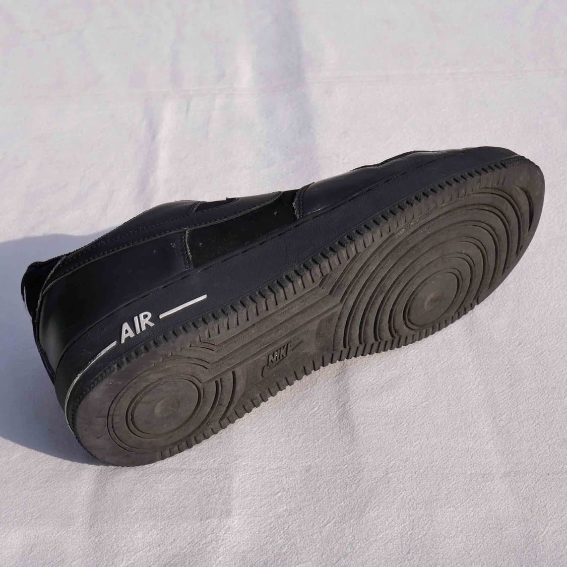 나이키 에어포스 1 로우 블랙 레더 상품이미지9