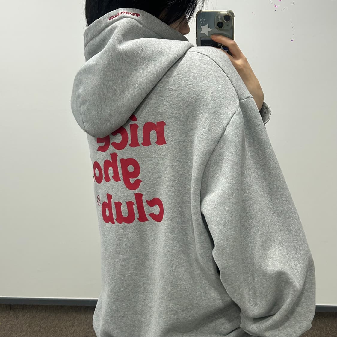 Niceghostclub 나이트고스트클럽 레드 로고 그레이 후드티 상품이미지2