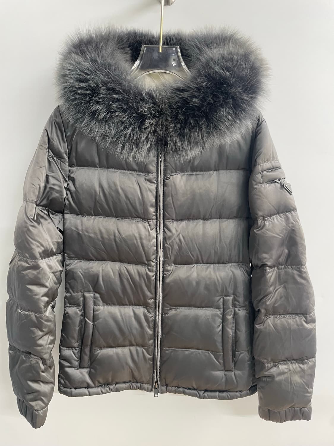 프라다 여성 폭스퍼 패딩 40사이즈 상품이미지1