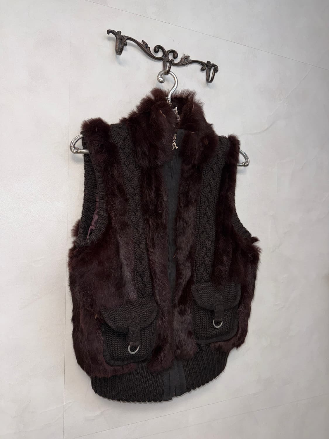 Red brown rabbit fur twist knit vest 상품이미지2