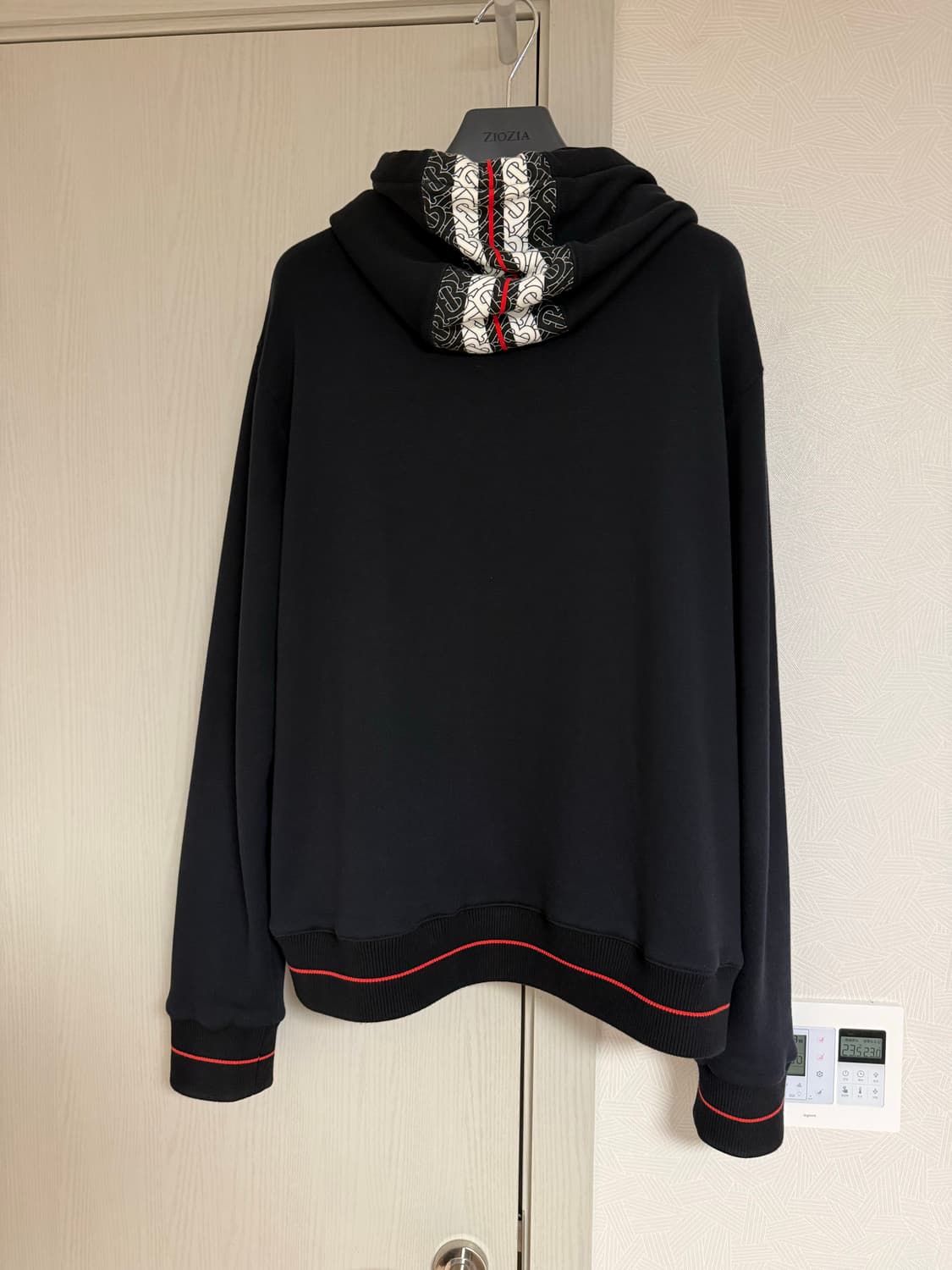 버버리 모노그램 블랙 후드티 L 상품이미지2