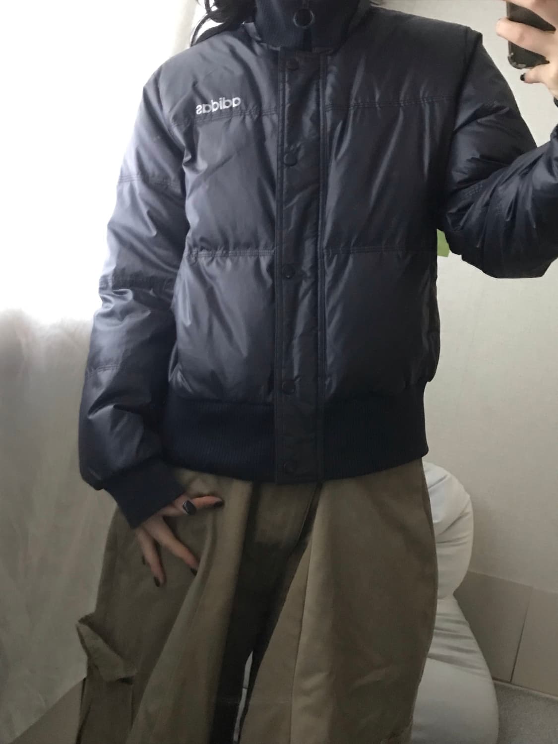 아디다스 딥차콜 패딩 상품이미지4