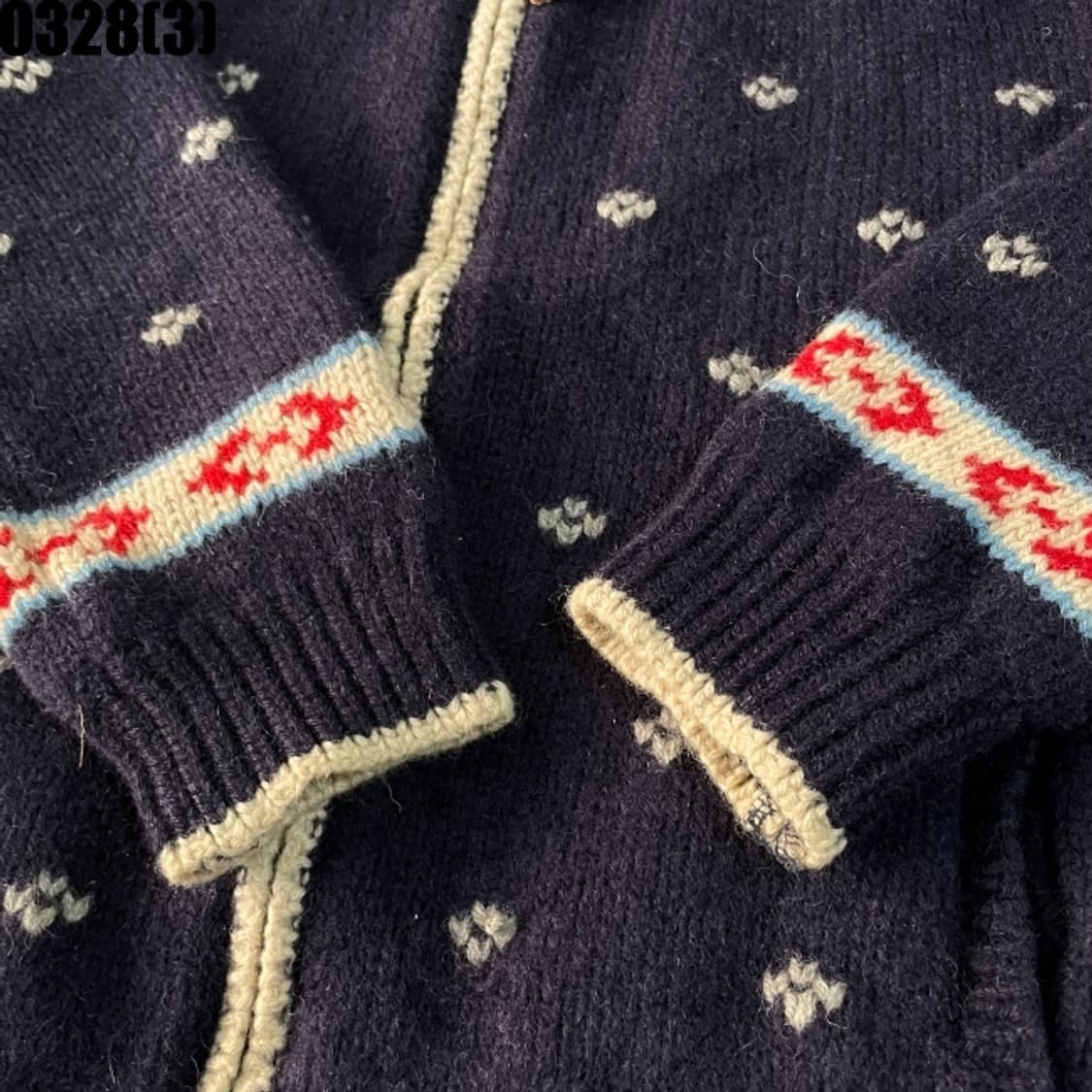 써스데이아일랜드 니트 자켓 상품이미지4