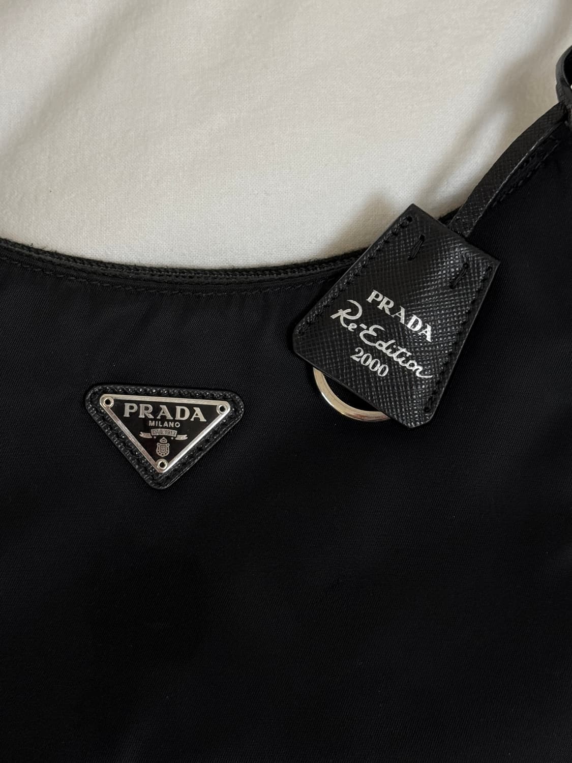 프라다) 리에디션 2000 리나일론 호보백 블랙 상품이미지5