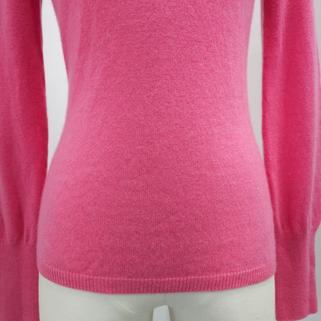 재팬 유니클로 핫핑크 캐시미어100% 터틀넥 니트  상품이미지5