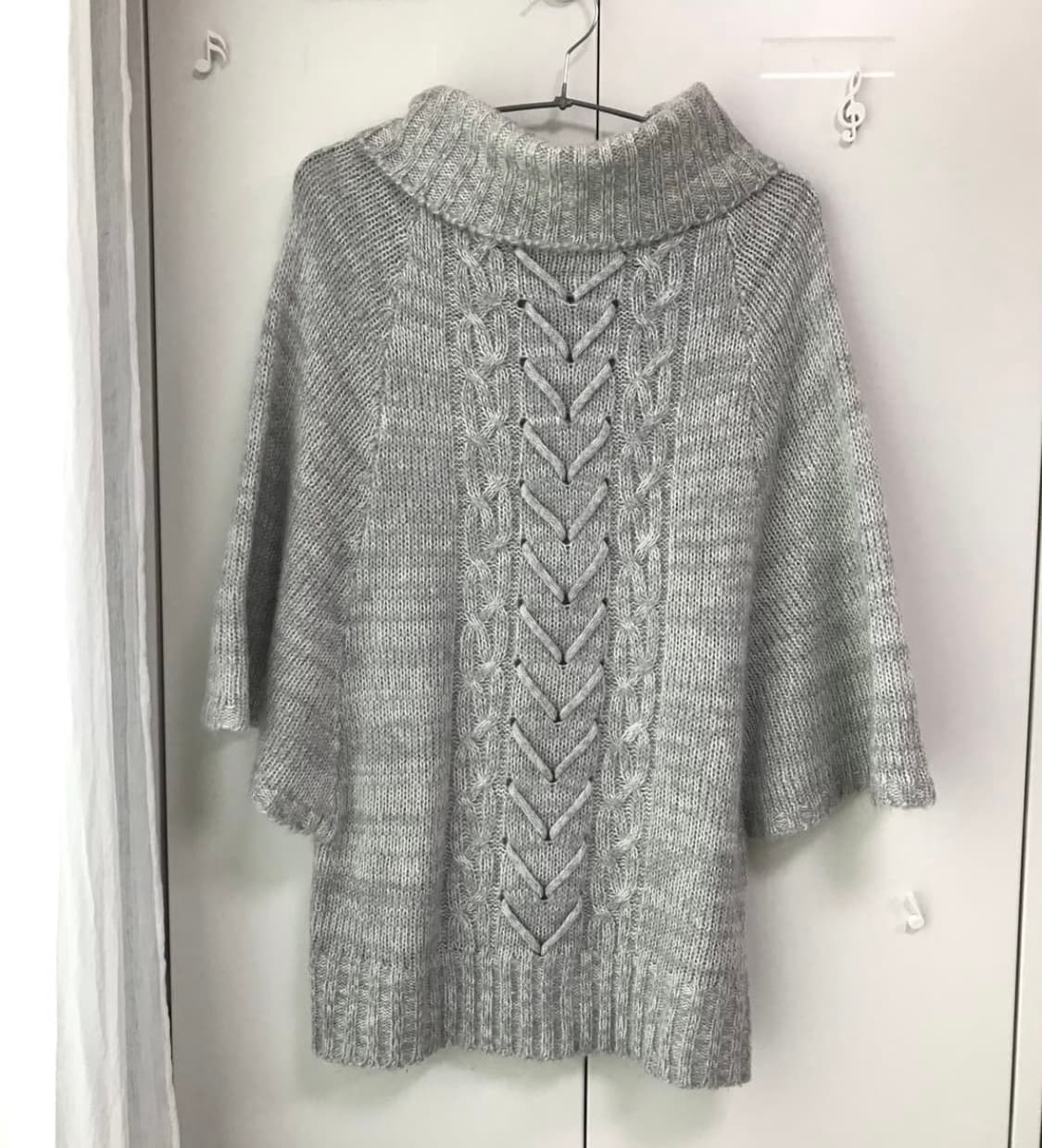 목폴라 그레이 니트 상품이미지1