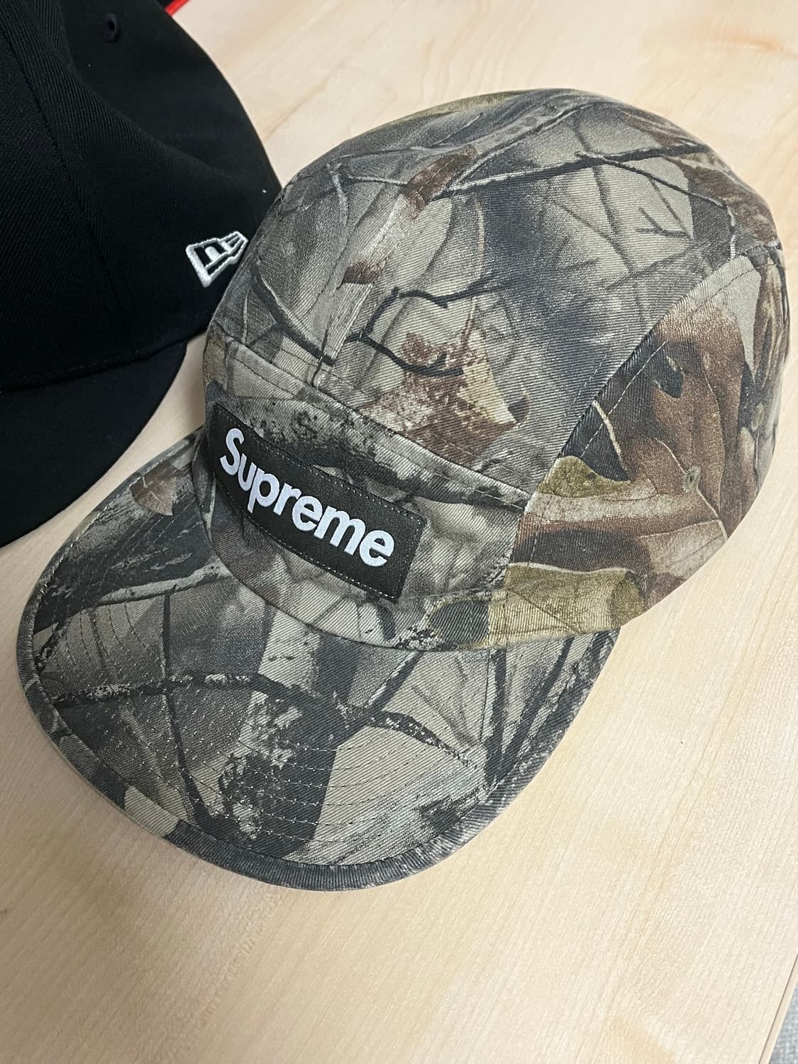 슈프림 25ss 리얼트리 캠프캡 상품이미지1