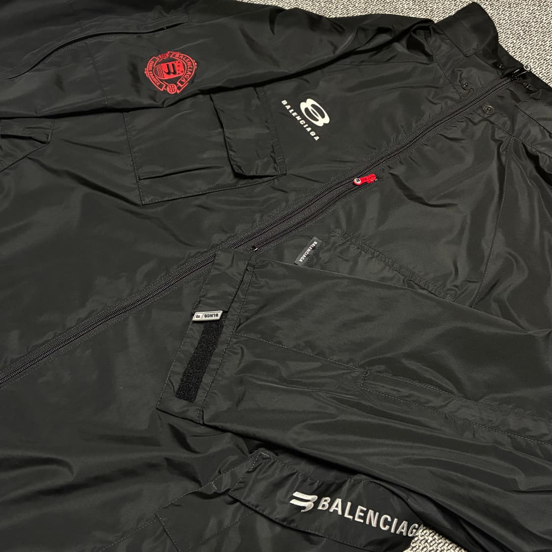 [48] 발렌시아가 유니티 테크니컬 자켓 상품이미지5
