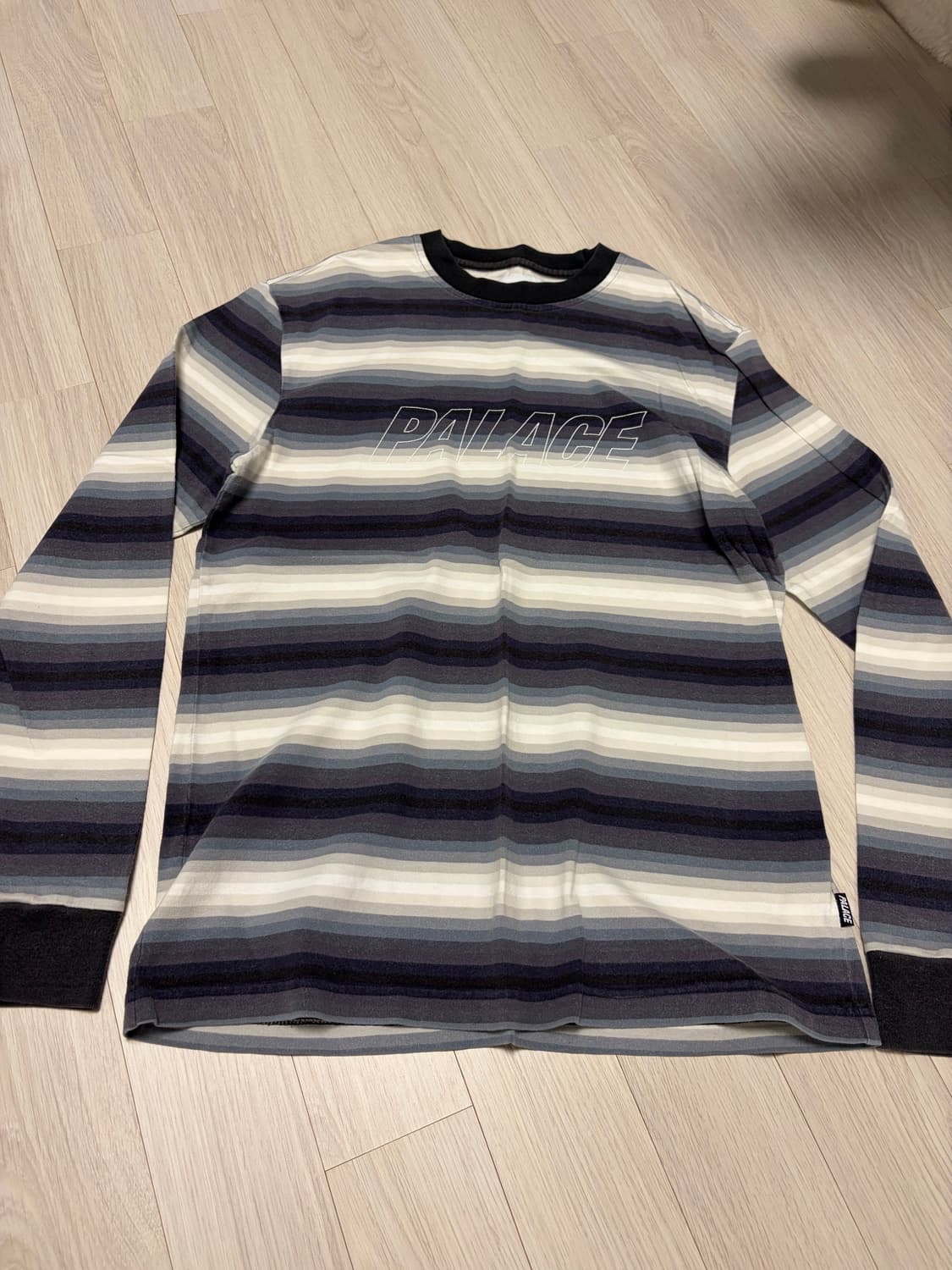 팔라스 스트라이프 롱슬리브 상품이미지1