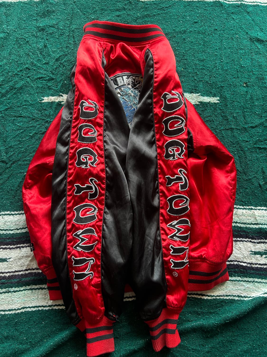 Dogtown dragon satin jacket 상품이미지3