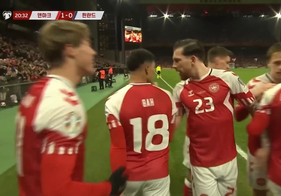 *네고 가능* 22-23 덴마크 홈 유니폼 No.10 에릭센 상품이미지7