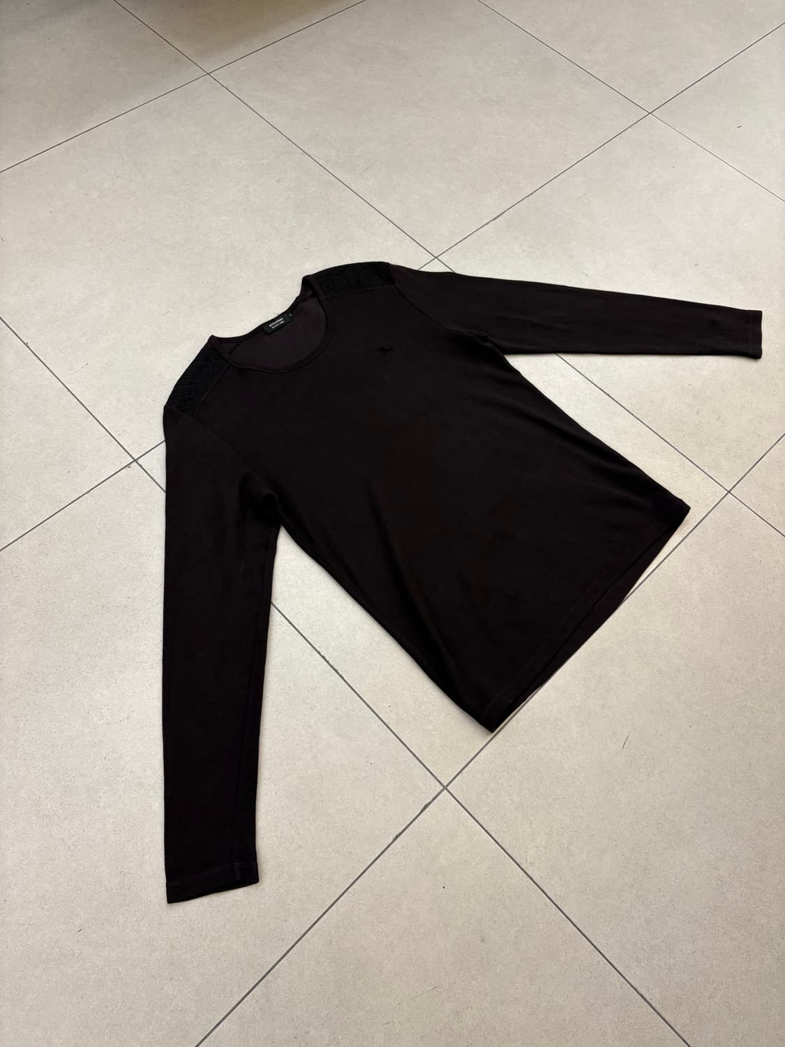 버버리 블랙라벨 숄더 퀄팅 롱슬리브 상품이미지5