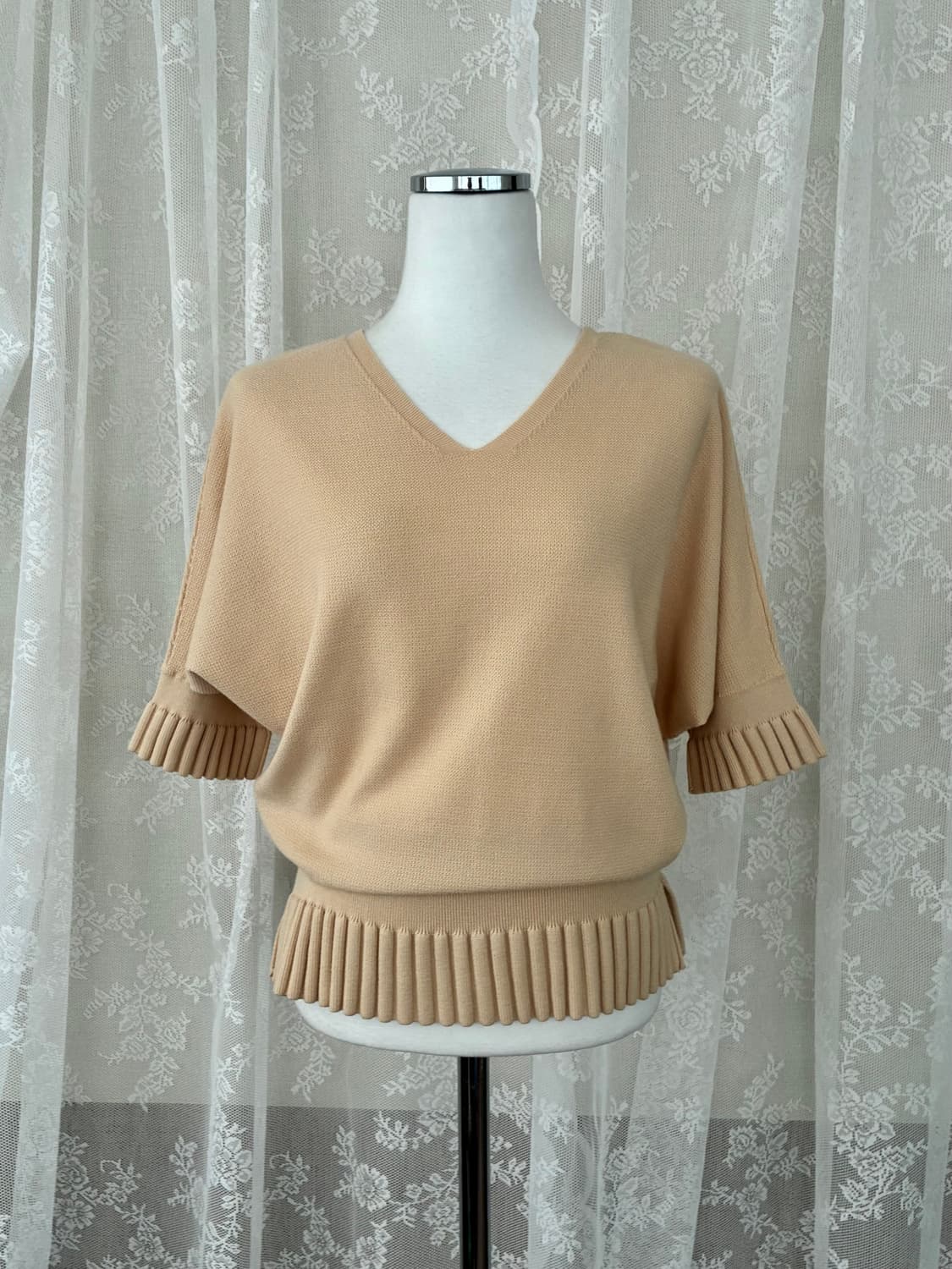 90) 한섬 랑방 컬렉션 브이넥 반팔 니트 베이지 상품이미지1