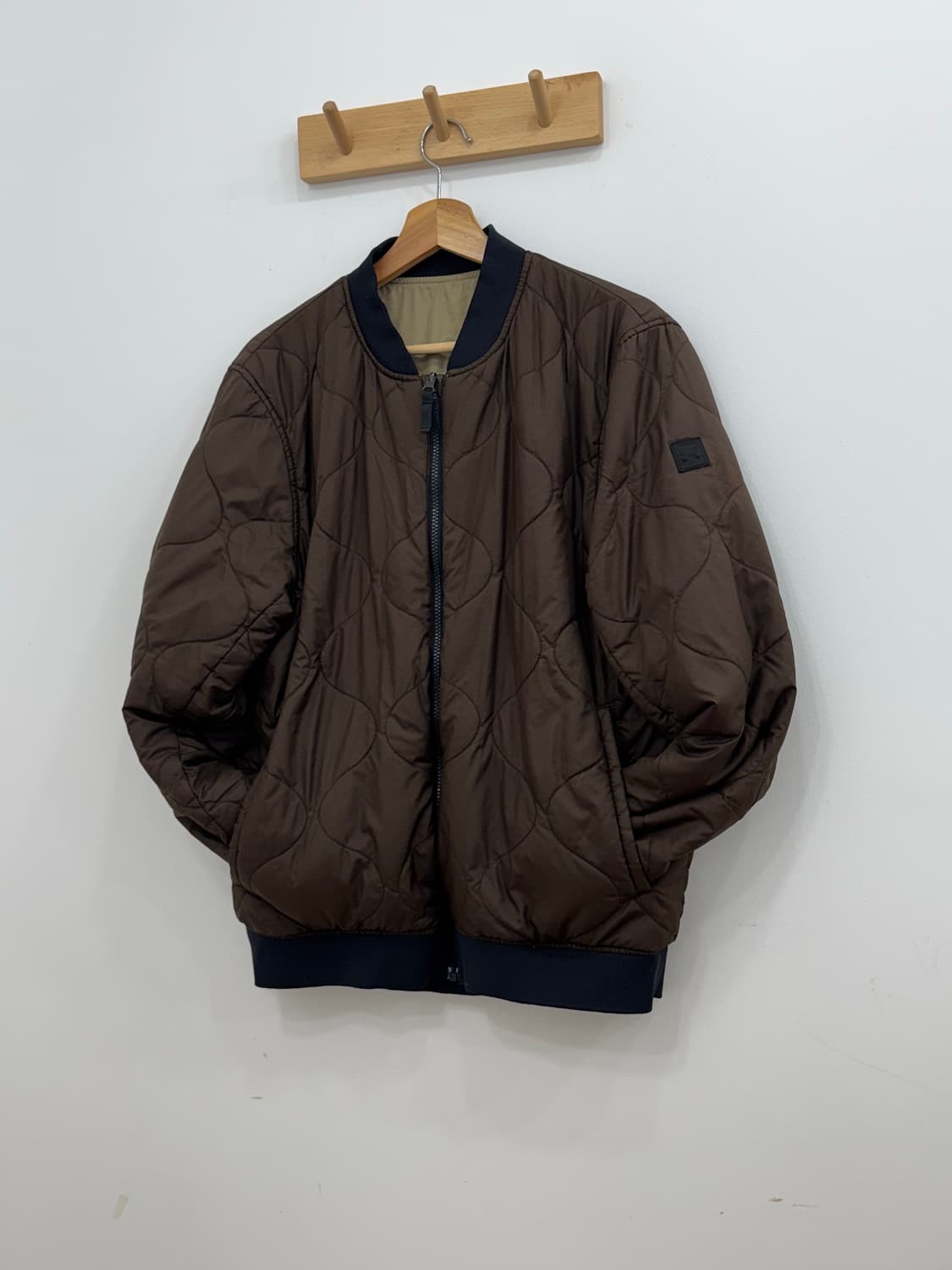 언더아머 투웨이 지퍼 경량패딩 상품이미지2