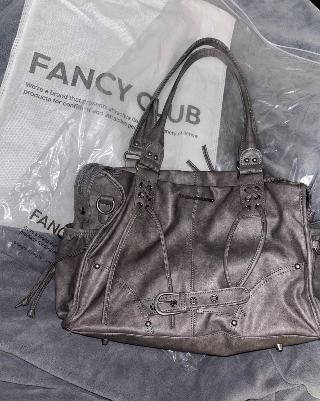 팬시클럽 벨티드 워싱 레더백 그레이 상품이미지2