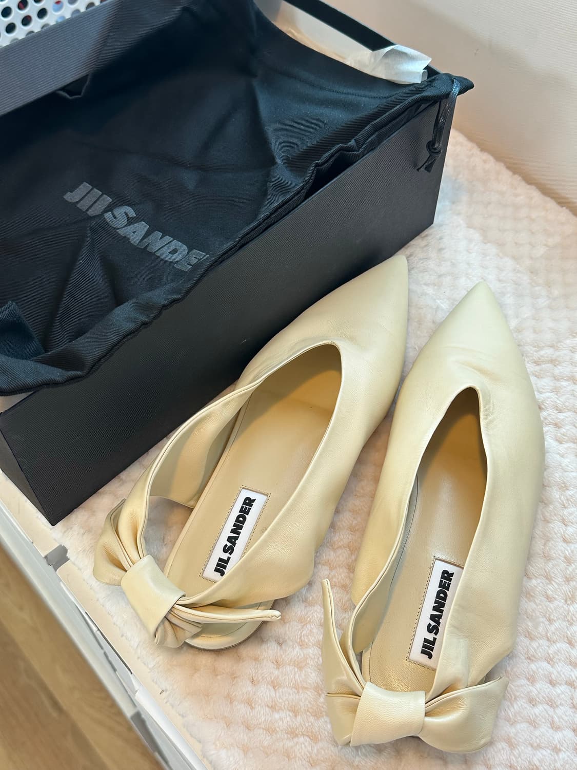 질샌더 리본 플랫 상품이미지1