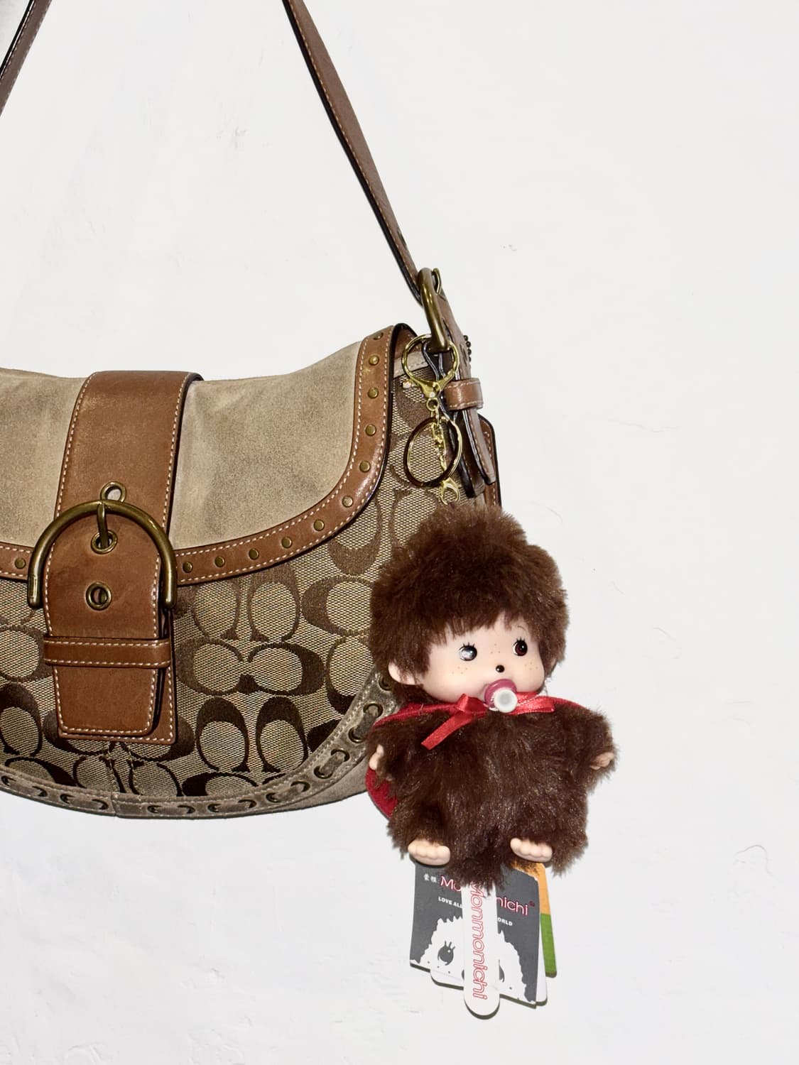 Coach 시그니처 숄더백 정품 / 몬치치 키링 증정 상품이미지6