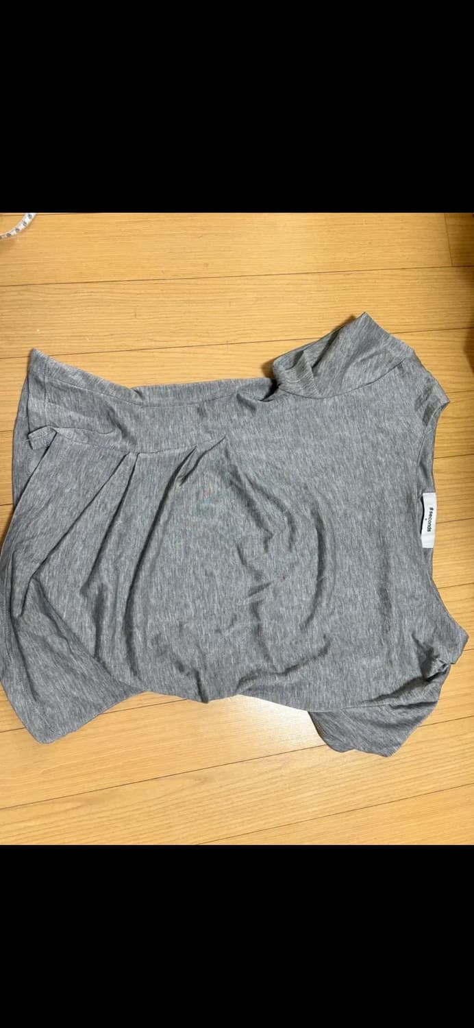 에잇세컨즈 셔링 언발 반팔  상품이미지4