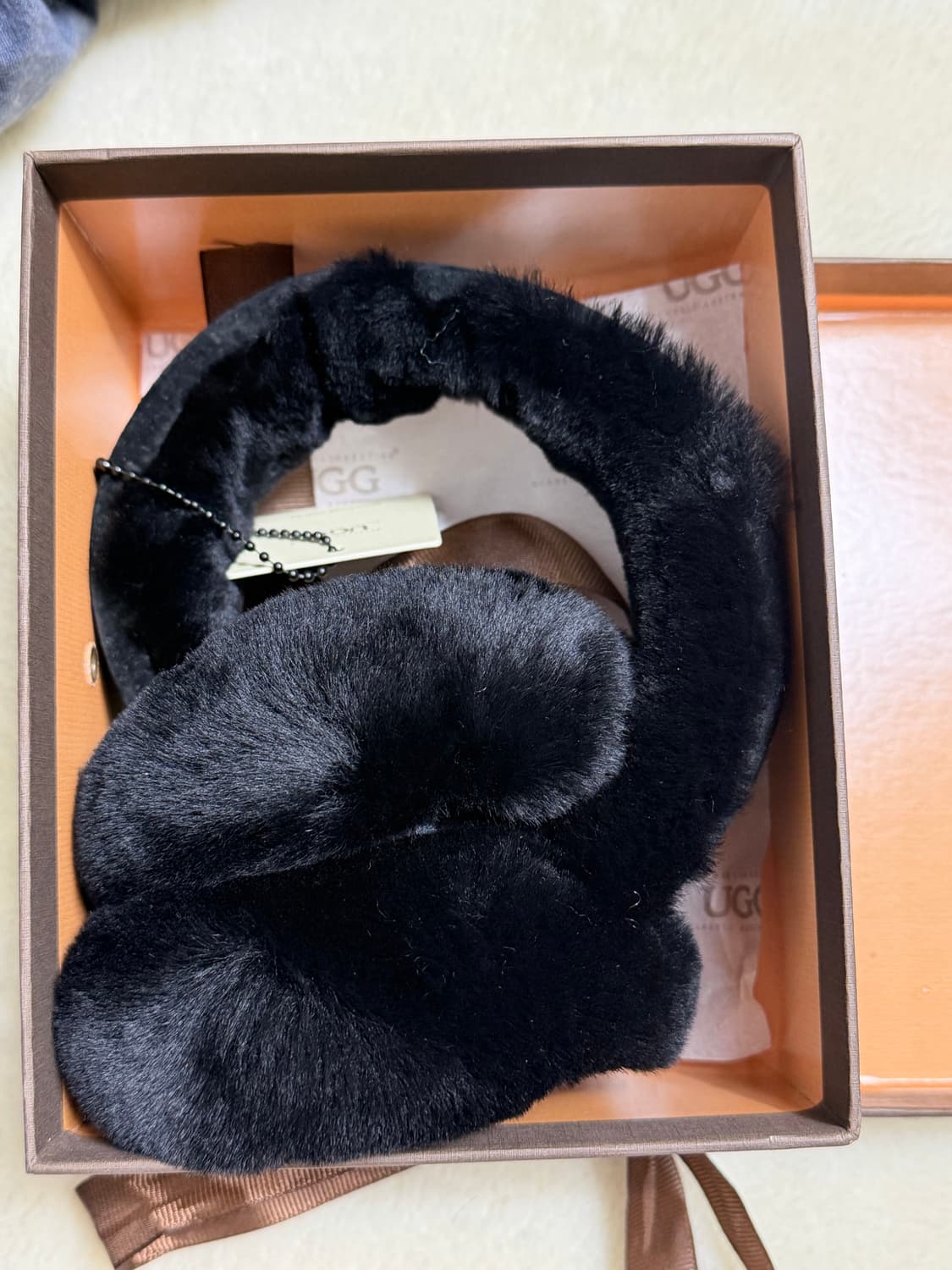 UGG 호주 귀마개 블랙 새상품 상품이미지2