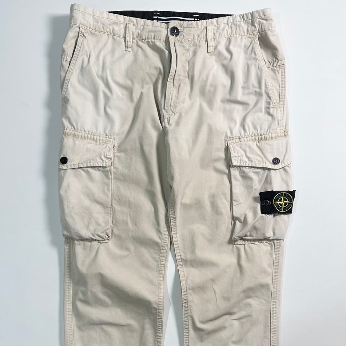 스톤아일랜드 와펜 카고 팬츠  상품이미지1