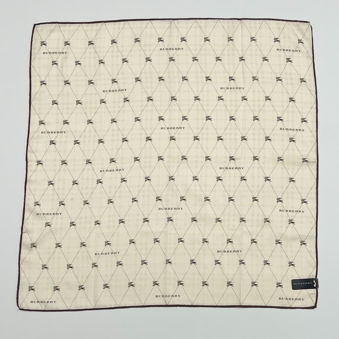 (새상품) burberry/ 버버리 실크 쁘띠스카프 손수건 상품이미지3