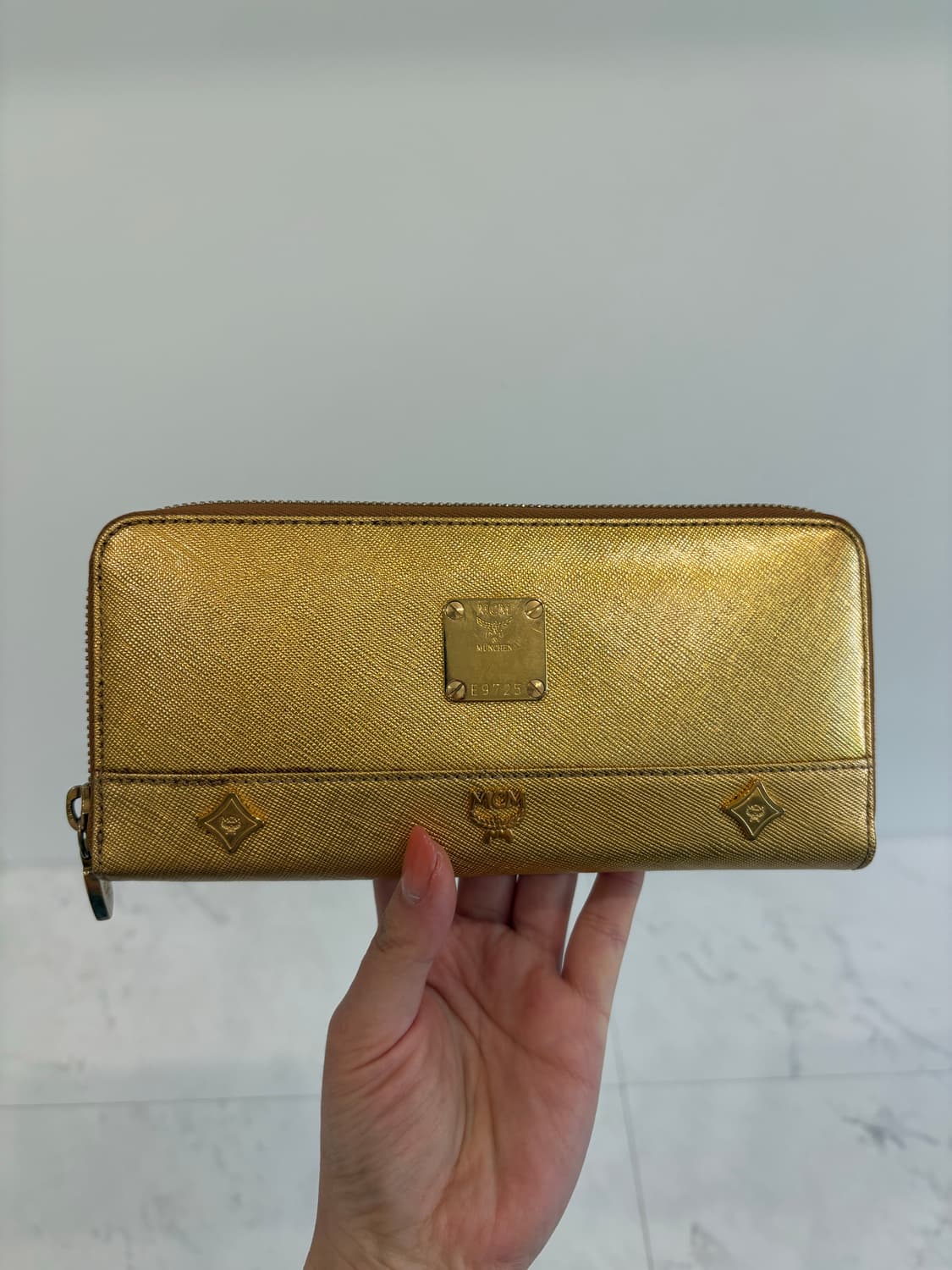 mcm gold wallet 상품이미지4