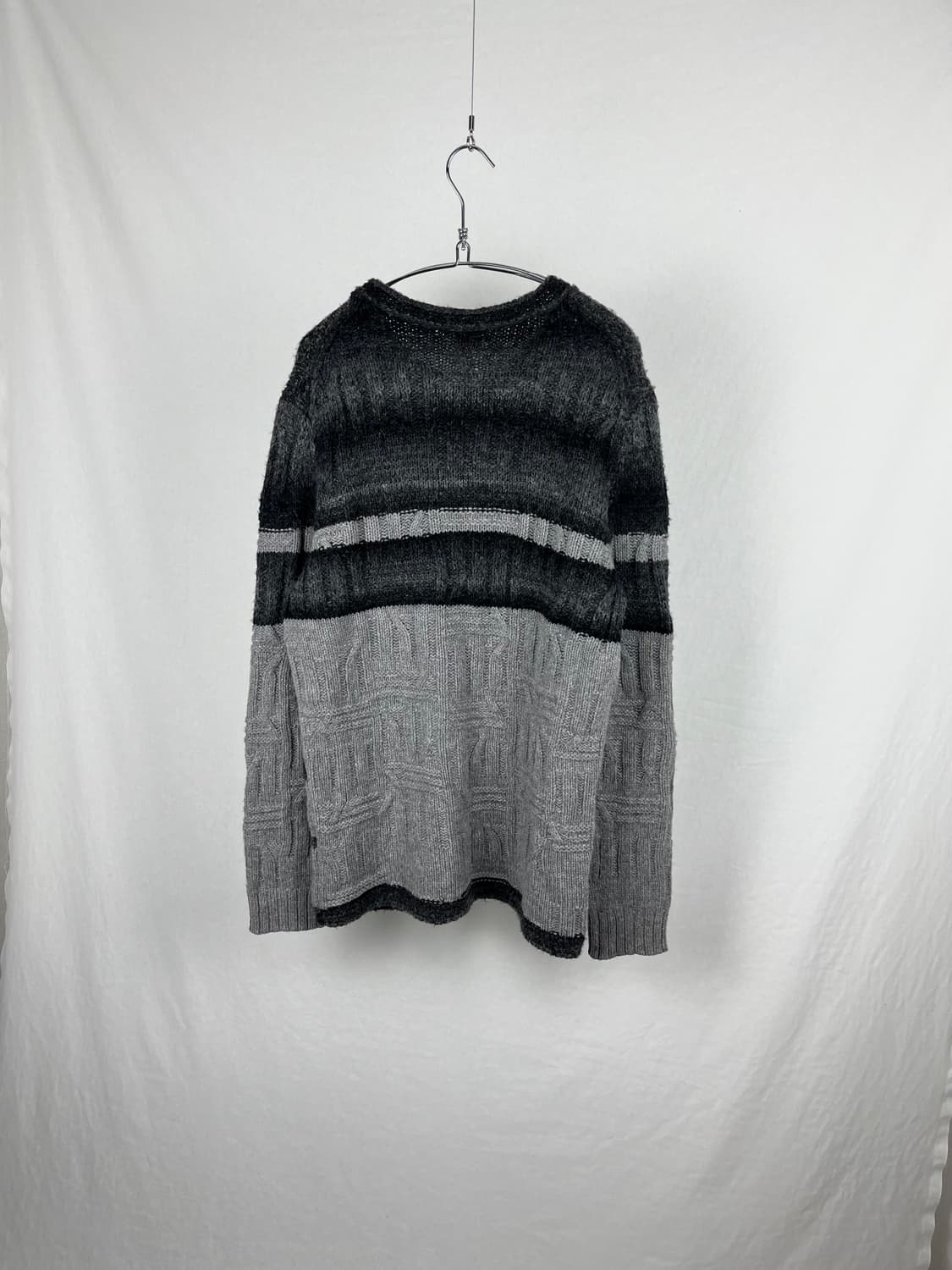 00s HUGO BOSS 스트라이프 패턴 니트  상품이미지4