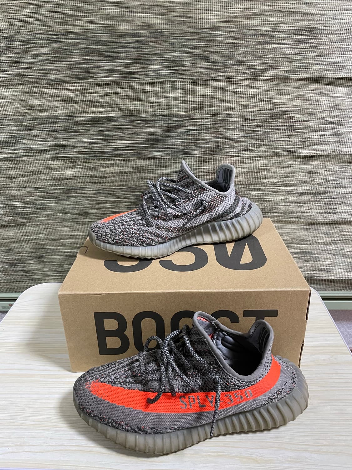 아디다스 이지부스트 350 V2 벨루가 275 상품이미지1