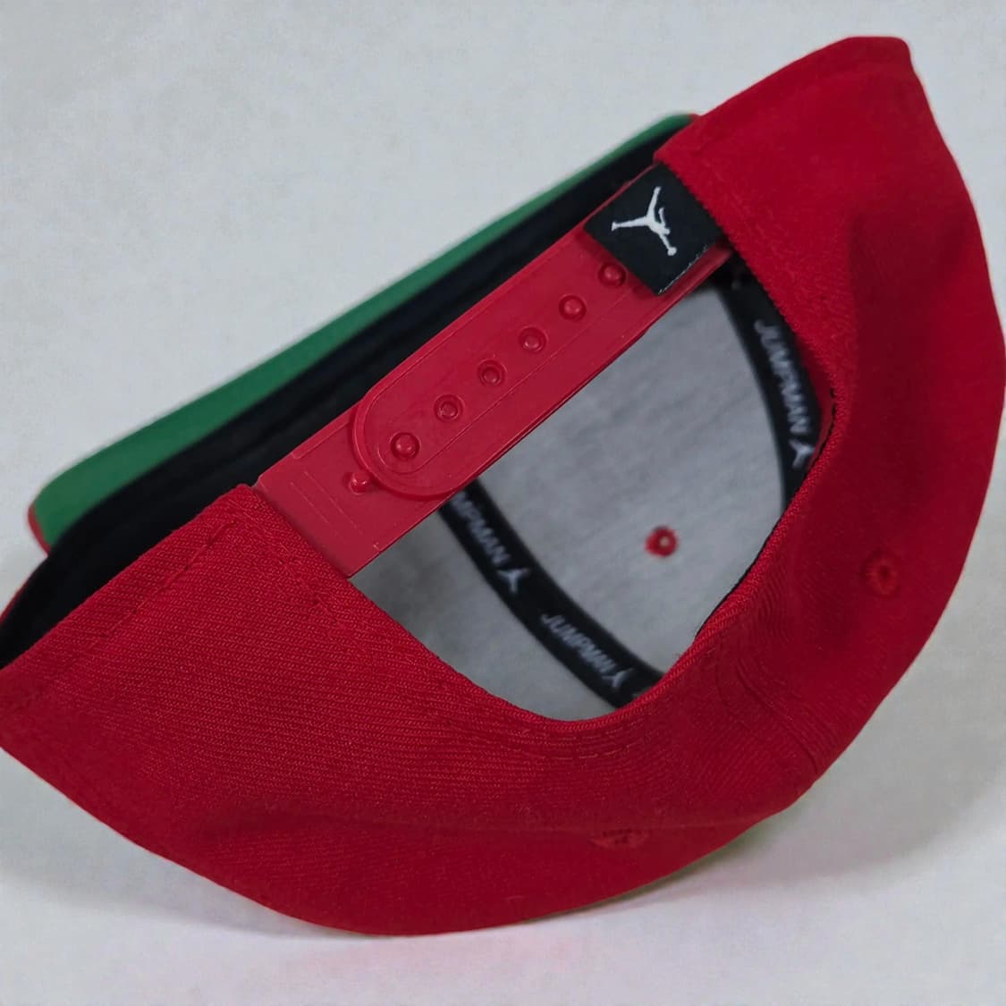 NIKE 조던 점프맨 X 워너브라더스 벅스바니 스냅백 상품이미지5