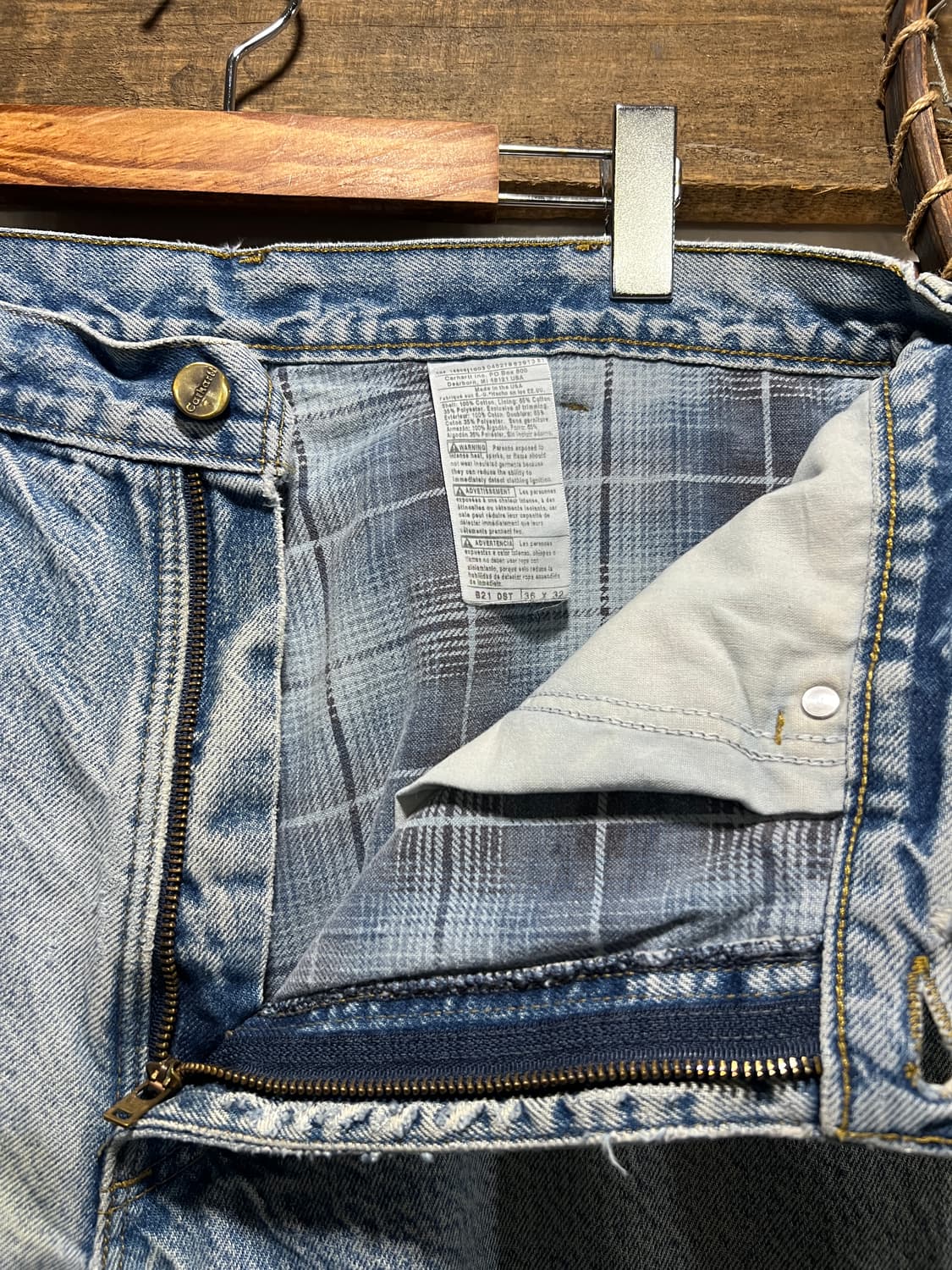 [36]칼하트 USA Made 체크 라이닝 빈티지 워싱 워크 데님 팬츠 상품이미지3