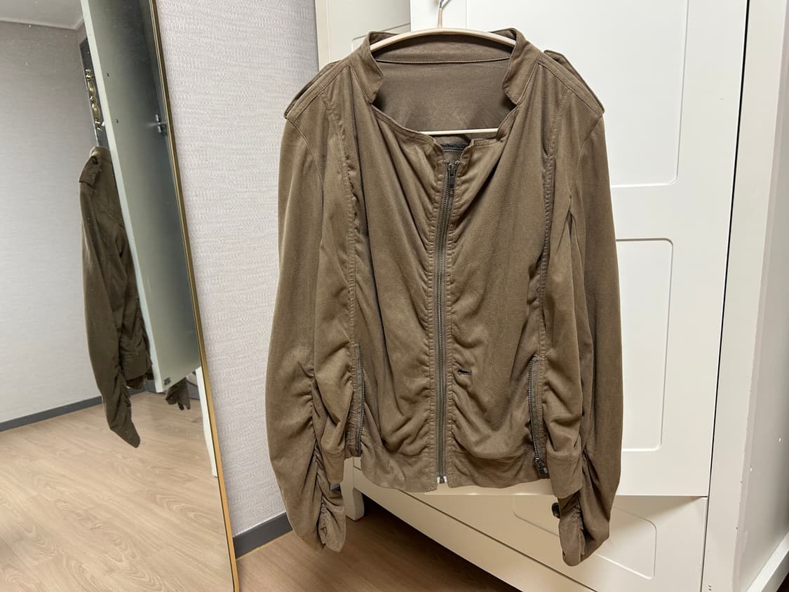 피조물  COMME CA ISM 사선 셔링 자켓 상품이미지7