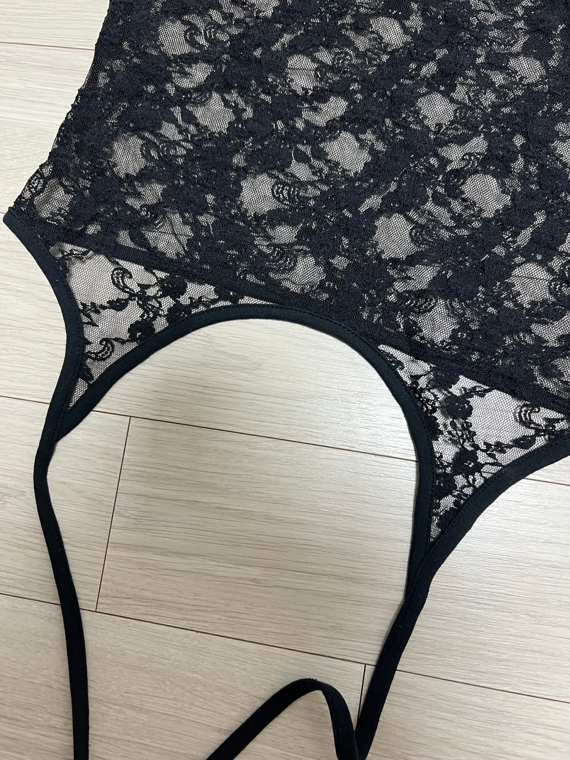 플리즈노팔로우 가터 레이스 홀터 탑 Lua Garter Lace Halt 상품이미지4